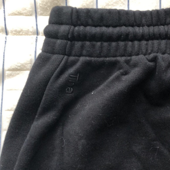 TNA Cozy Fleece Boyfriend Mid-Thigh Sweatshort - Picture 5 of 5